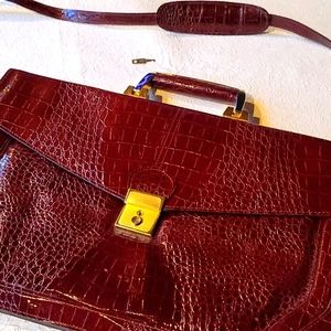Sophisticated locking Leather Business Purse